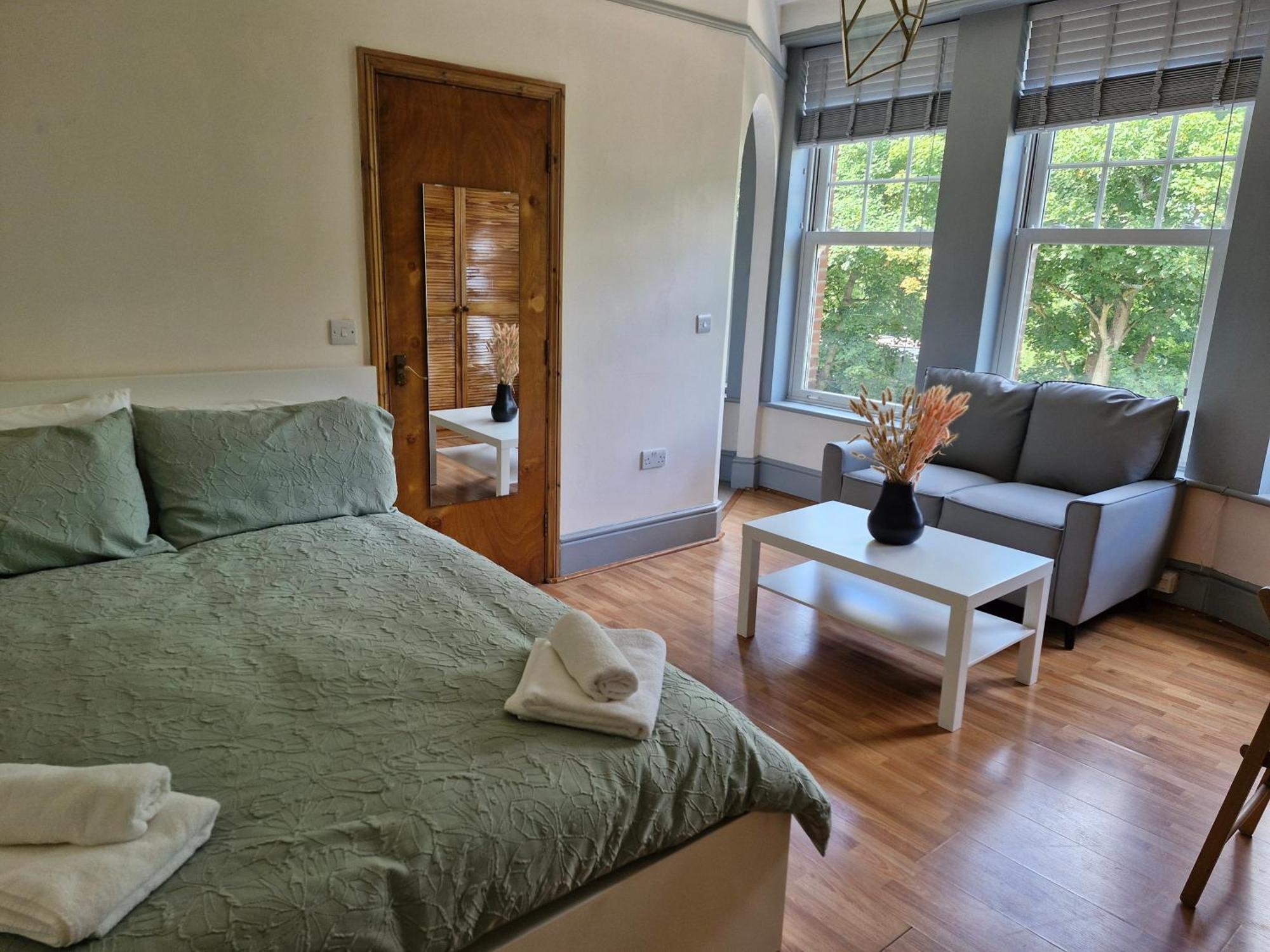 Bright Studio Apartment In A Perfect Location Londres Exterior foto